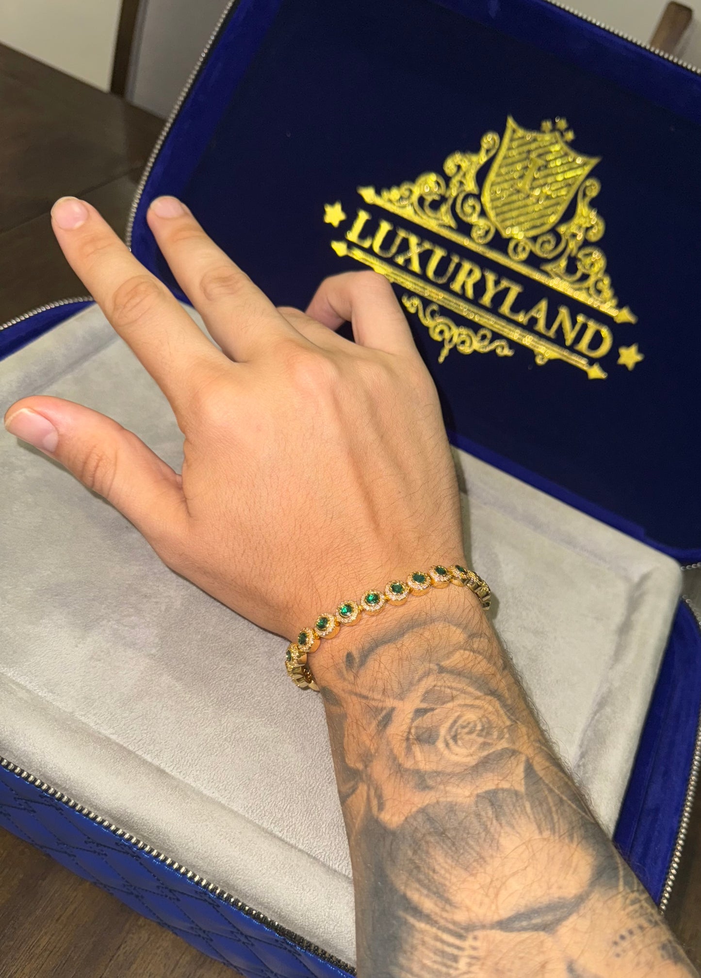 Circle tennis bracelet gold and green  18k plated