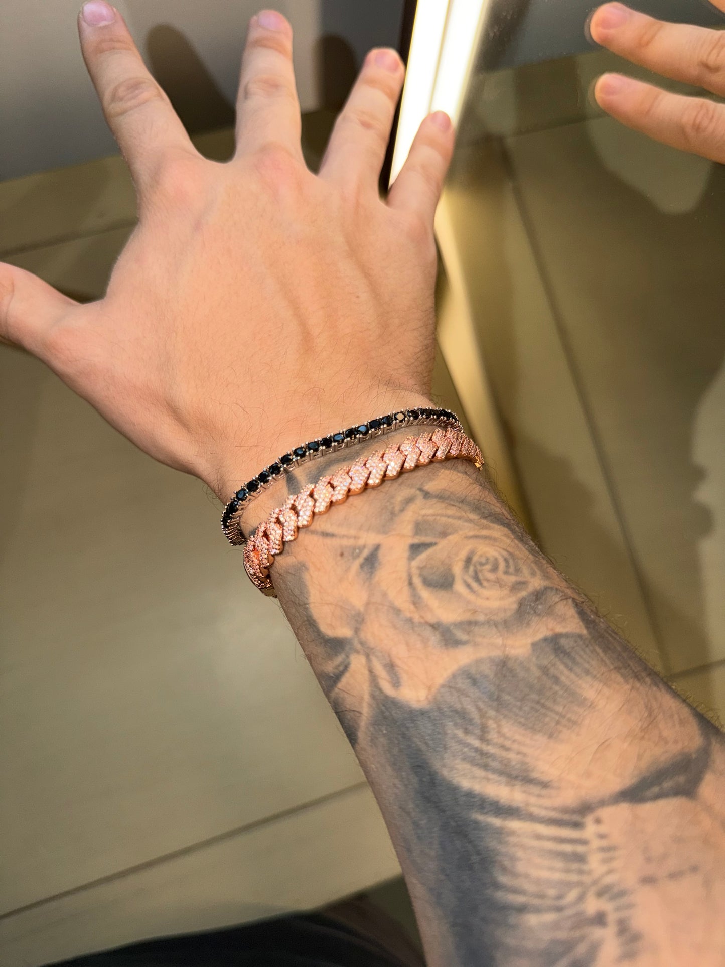 Combo dúo brazalete 8 mm prong cuban rose gold y brazalete Tennis black 3 mm