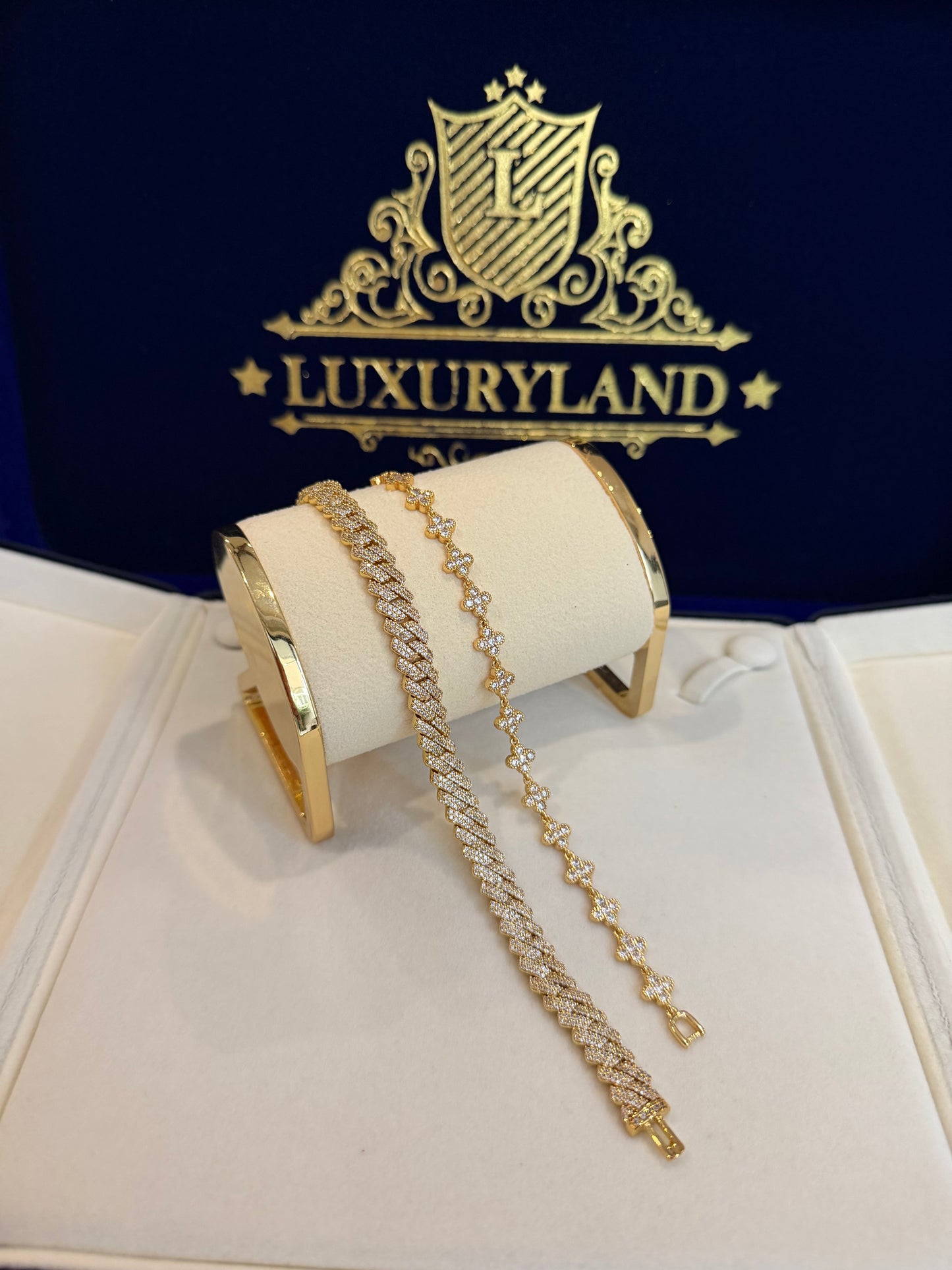 Combo de brazalete cuban link 8mm y brazalete mini VC full iced