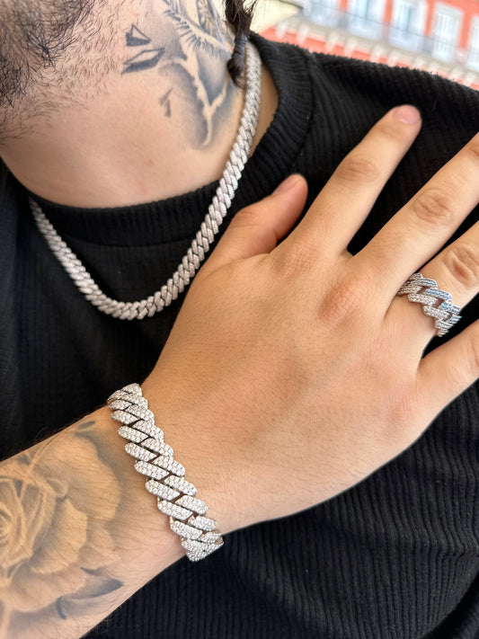 Cadena cuban link 8mm y brazalete cuban link 13mm full iced white gold