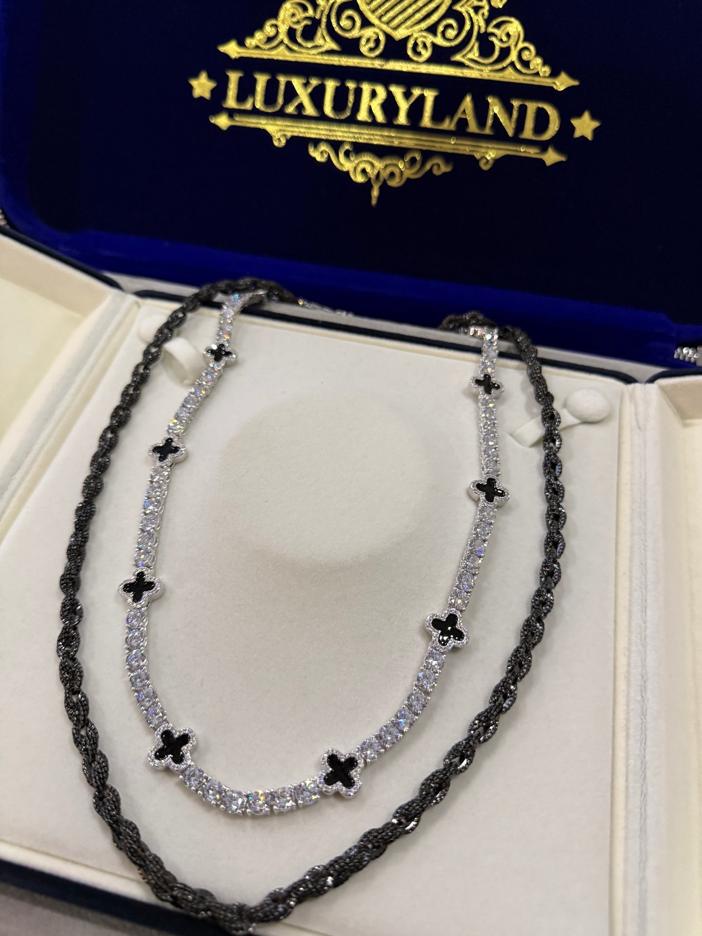 Combo cadena tennis 5mm VC white gold x black + Cadena torzal rope 6mm full black con incrustaciones