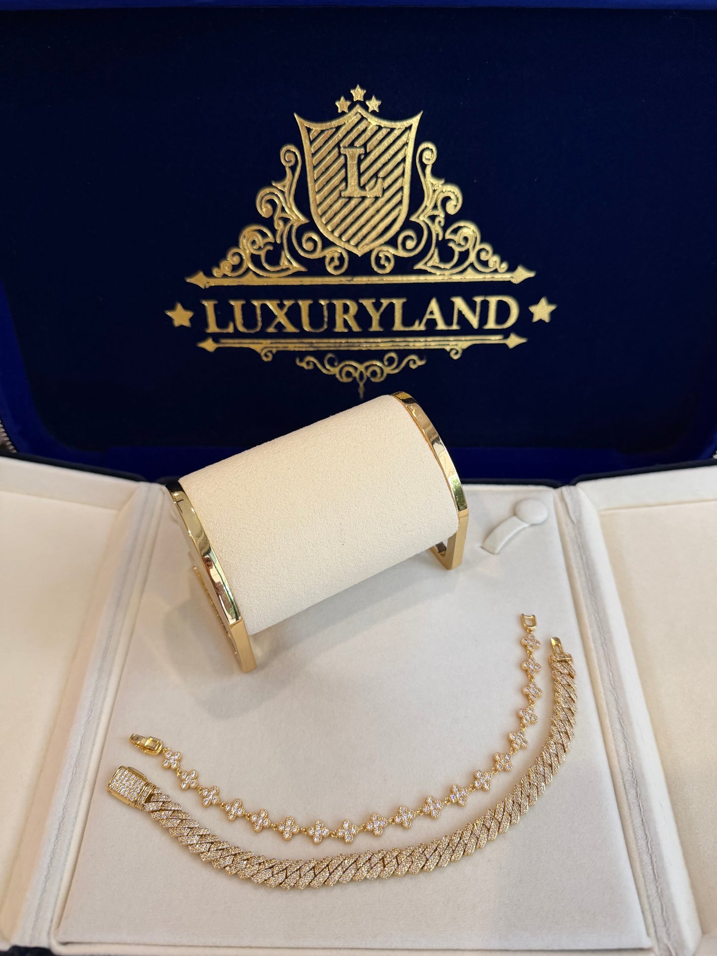 Combo de brazalete cuban link 8mm y brazalete mini VC full iced