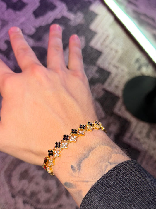 Combo dúo en promo con brazalete mini VC BLACK fully iced out y Brazalrte VC gold  mini