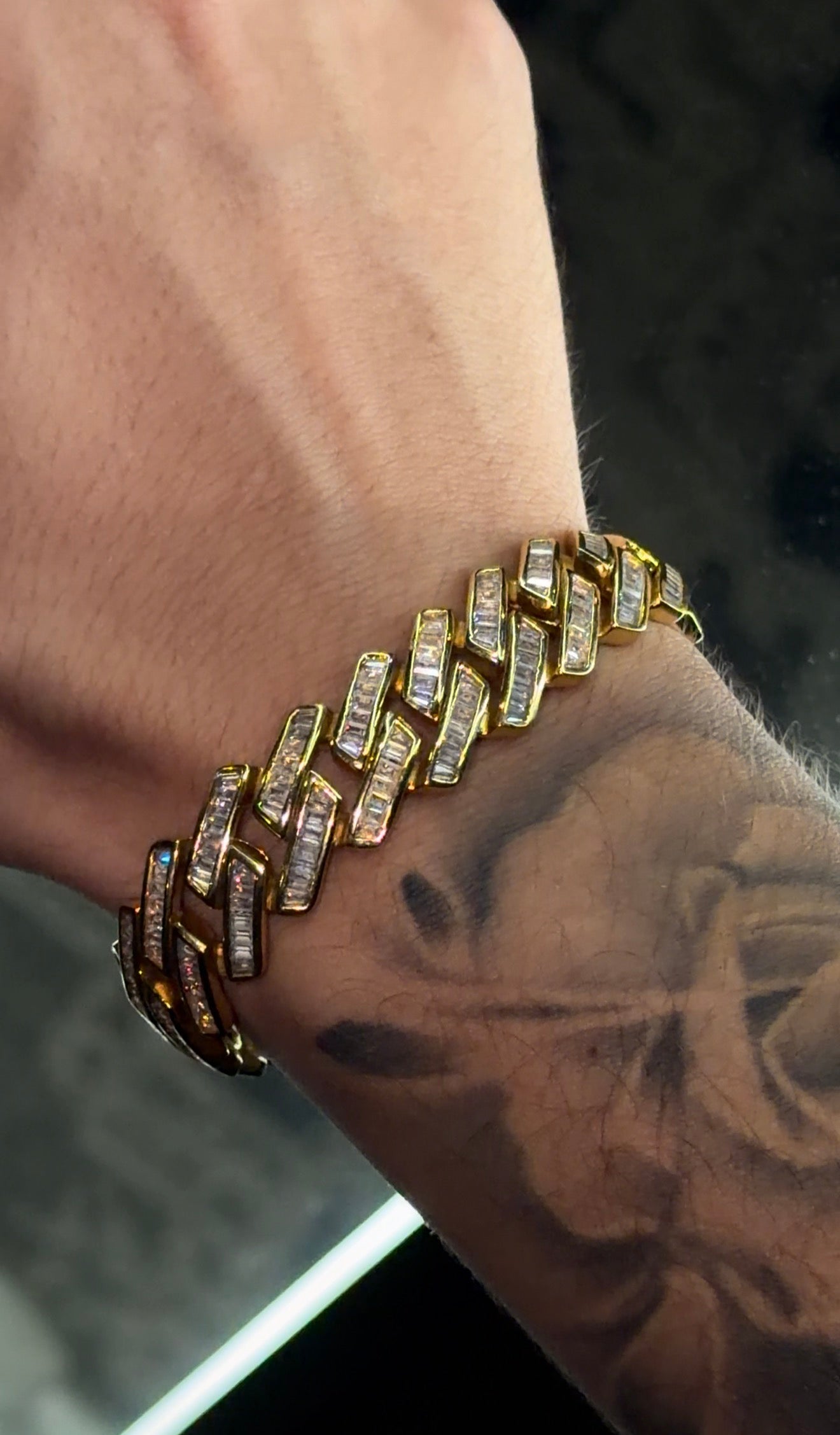 Brazalete prong baguette cuban Golden (box clasp)