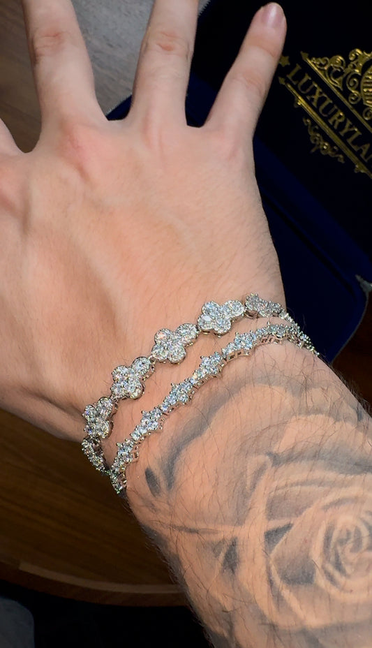 Combo de brazaletes: CROSS WHITEGOLD FULL ICED BRACELET AND TINY CROSS TENNIS BRACELET