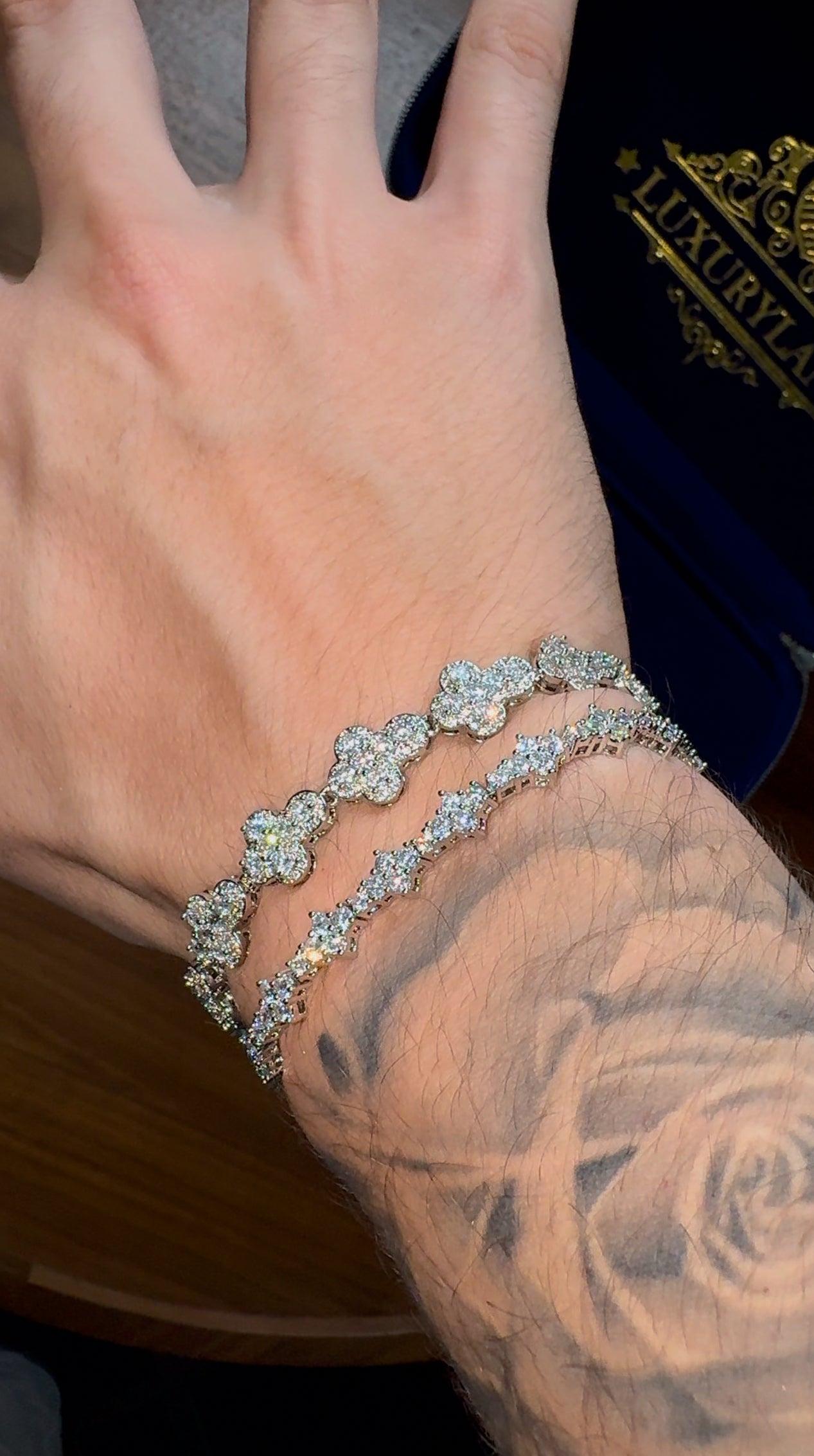 Combo de brazaletes: CROSS WHITEGOLD FULL ICED BRACELET AND TINY CROSS TENNIS BRACELET