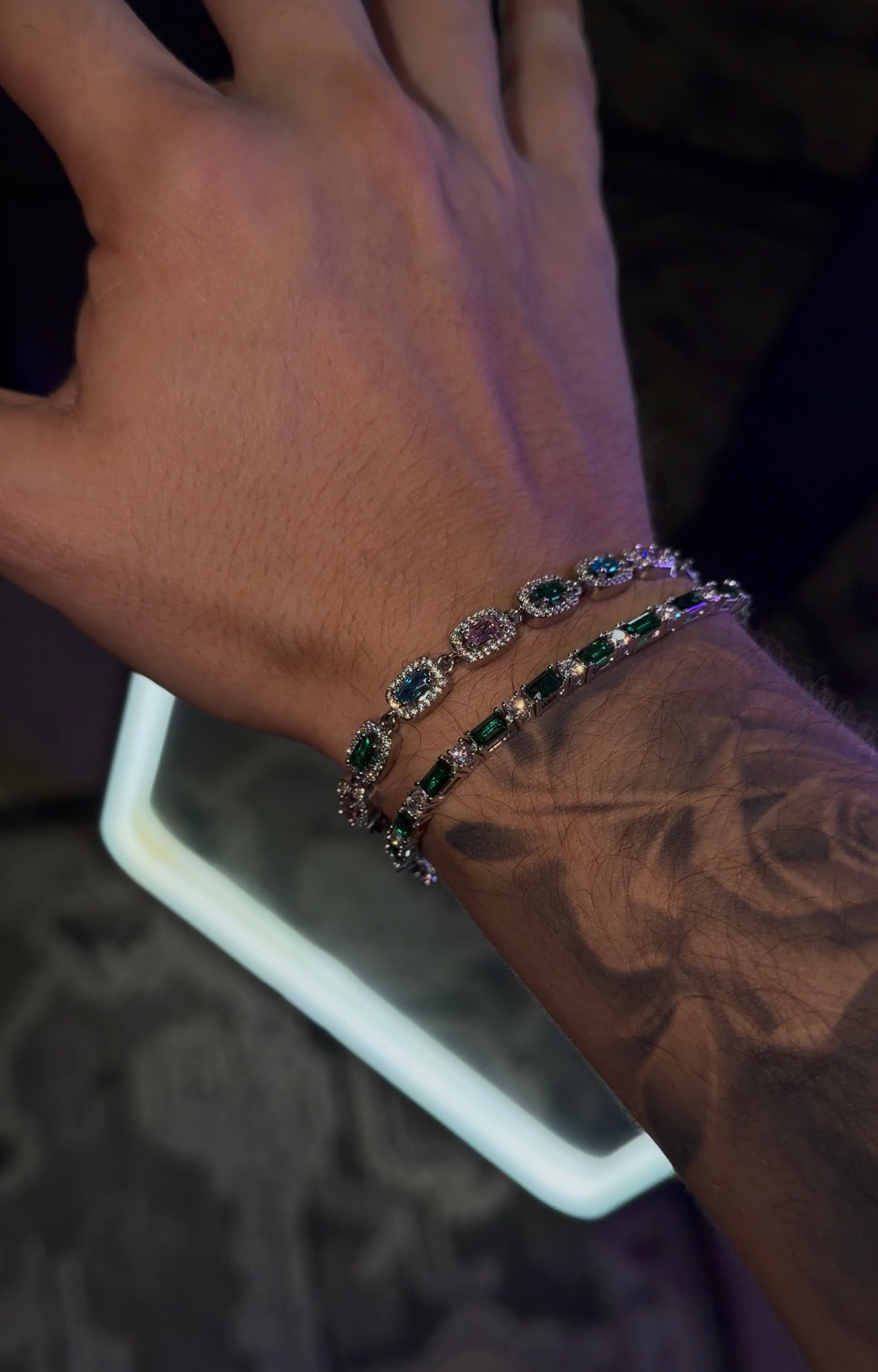 Combo dúo (dos brazaletes) 2 mm green and white tennis y multicolor gems bracelet