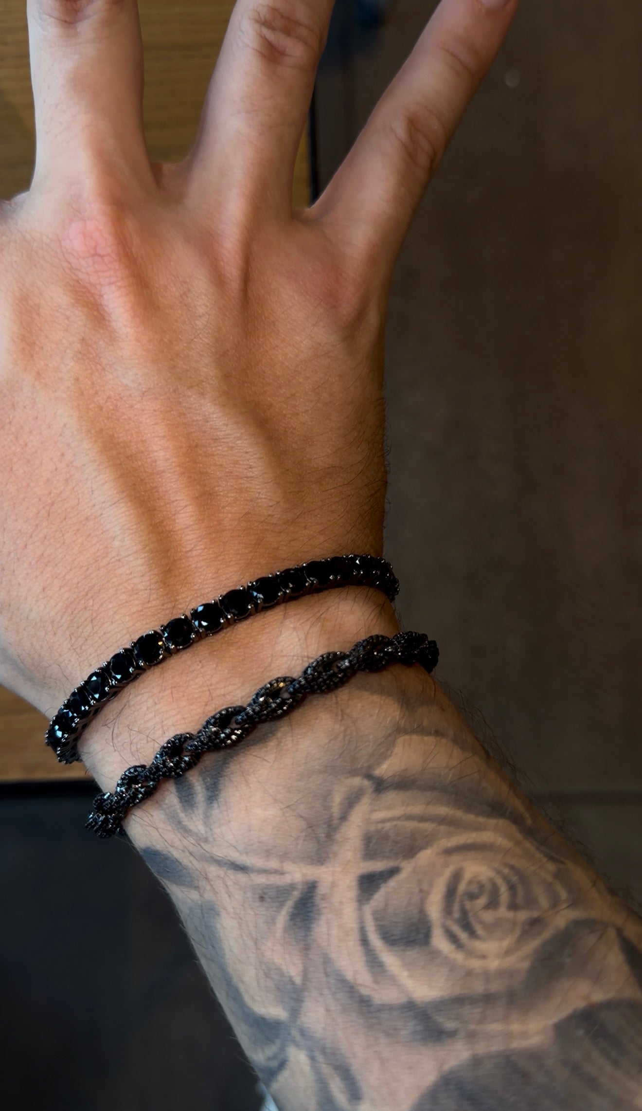 Combo dúo brazalete torzal incrustado black 6 mm y tennis black 5 mm