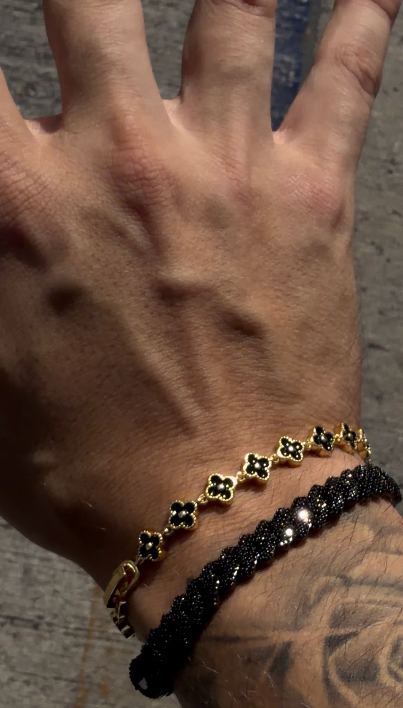 Combo duo mini VC Gold + black y brazalete cuban prong  black 8 mm