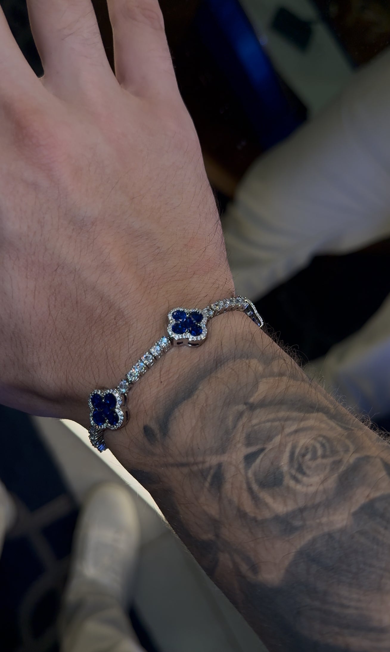 Brazalete VC. Tennis 3 mm  full iced tennis whitegold x blue King 18k