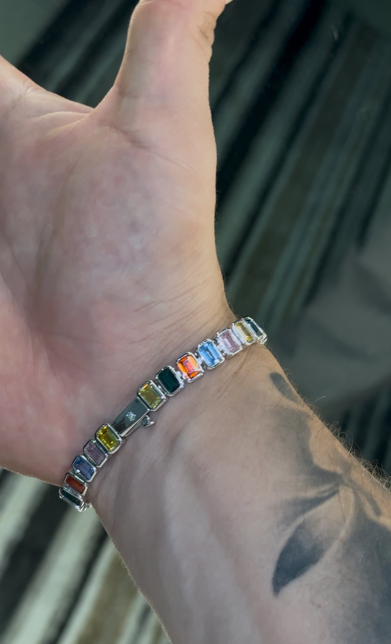 Brazalete multicolor rectangular gems