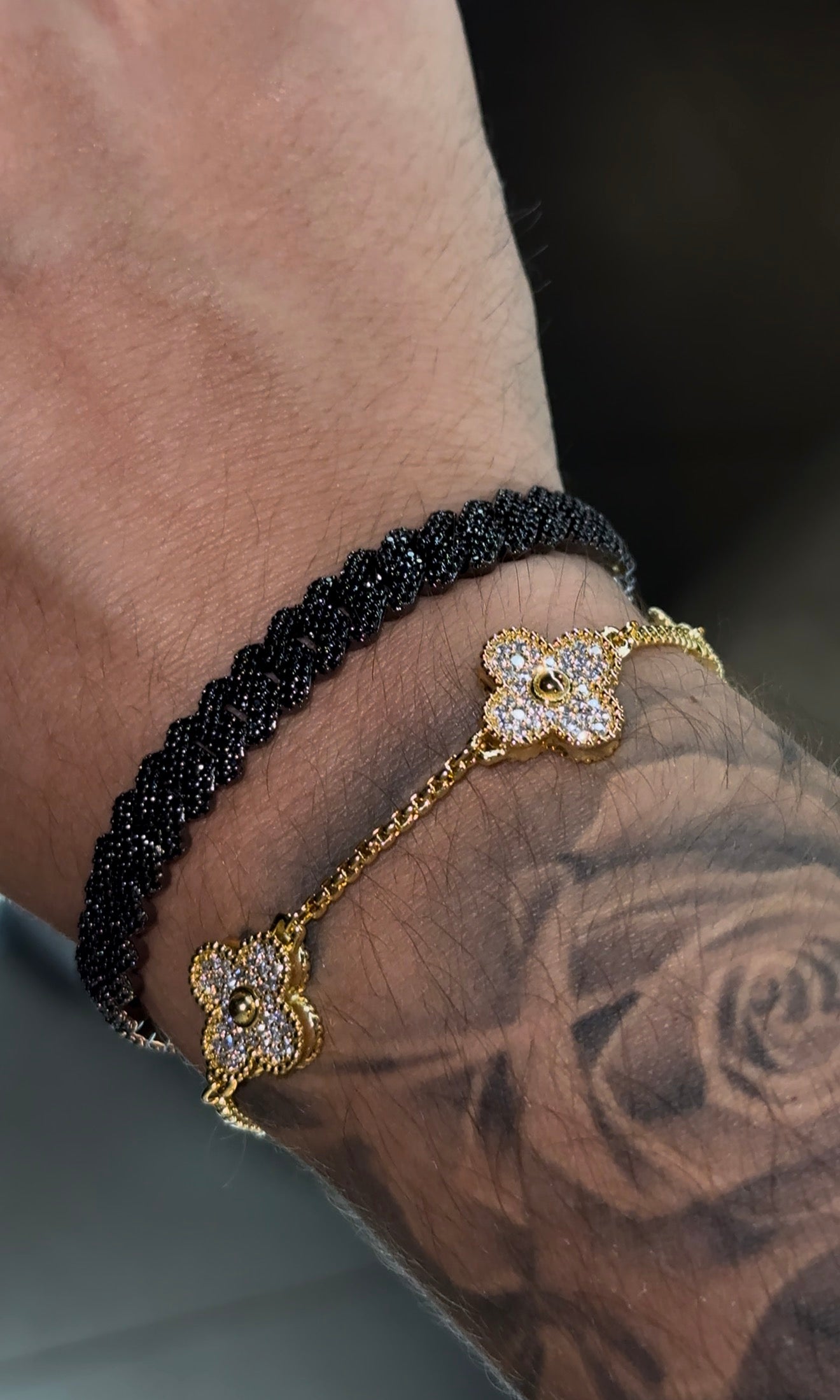 Combo brazalete VC. y brazalete black prong link 8 mm