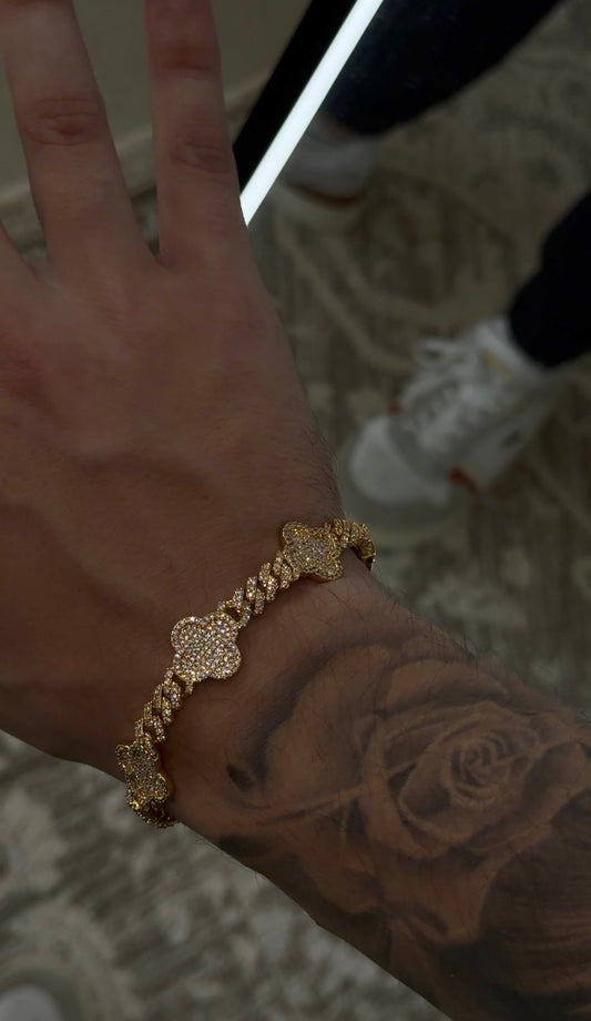 Brazalete VC. Golden full iced cuban link