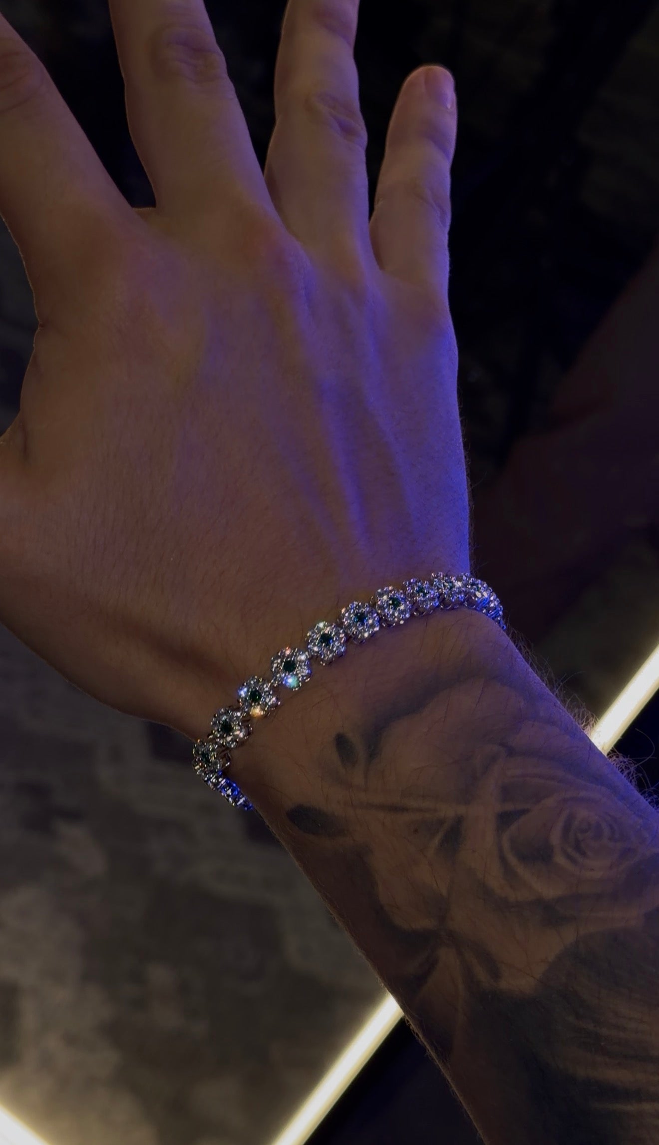 Brazalete octagon esmerald whitegold plated