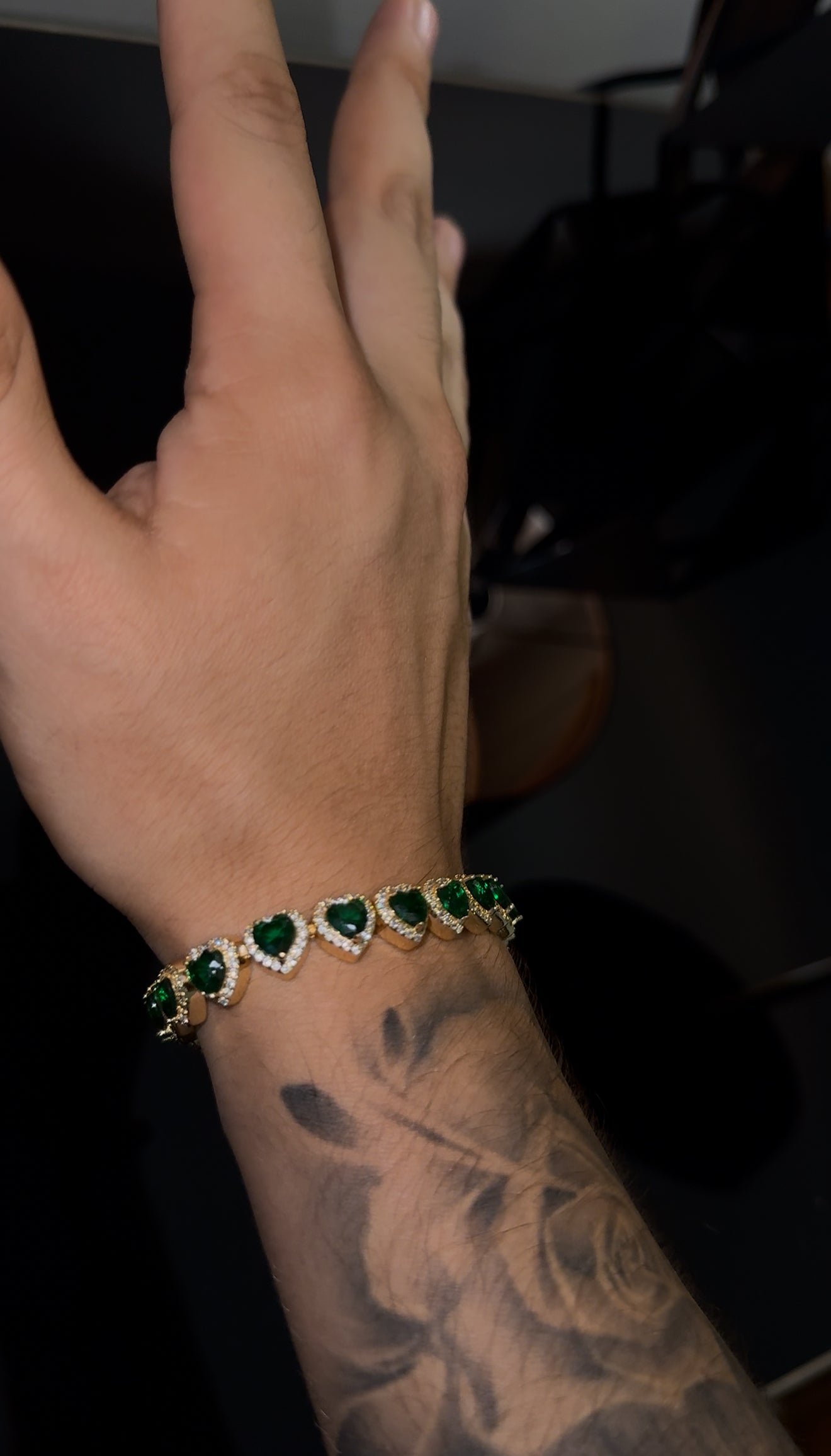 Brazalete de corazones green heart verde 18k plated
