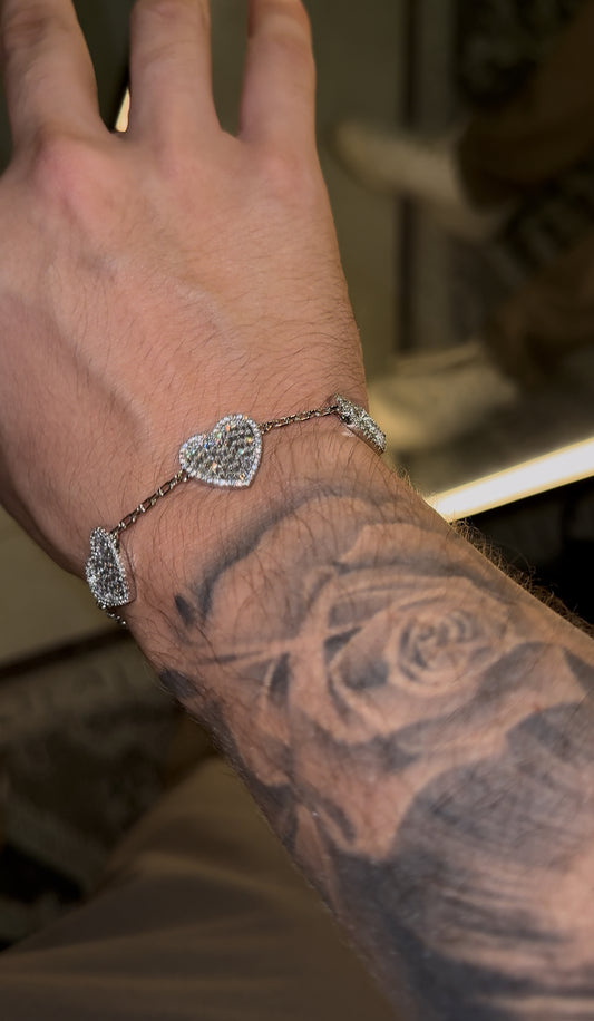 Brazalete VC. corazones whitegold 18 k plated