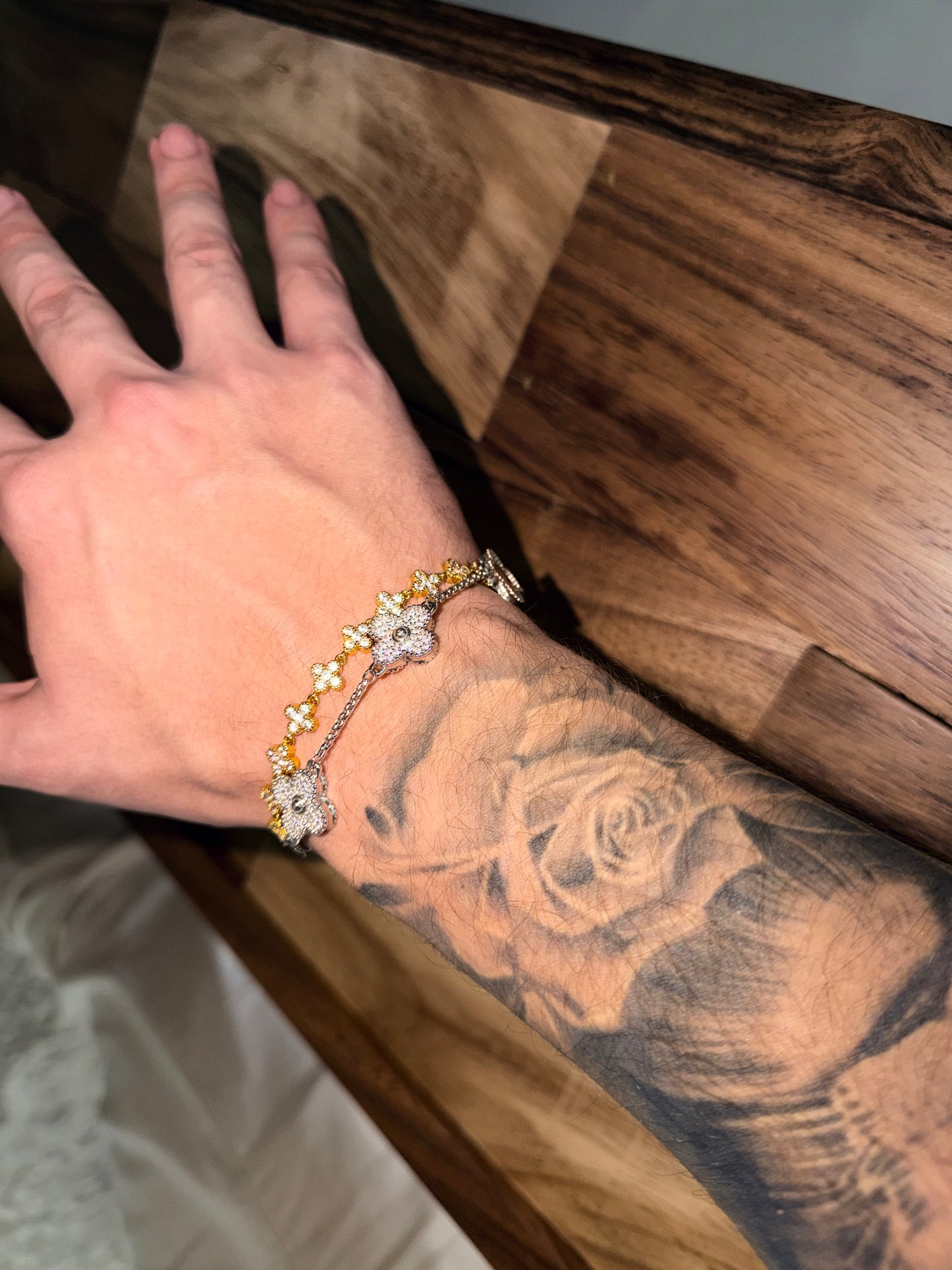 Combo brazalete mini VC GOLDEN 4 mm y VC whitegold Fully iced