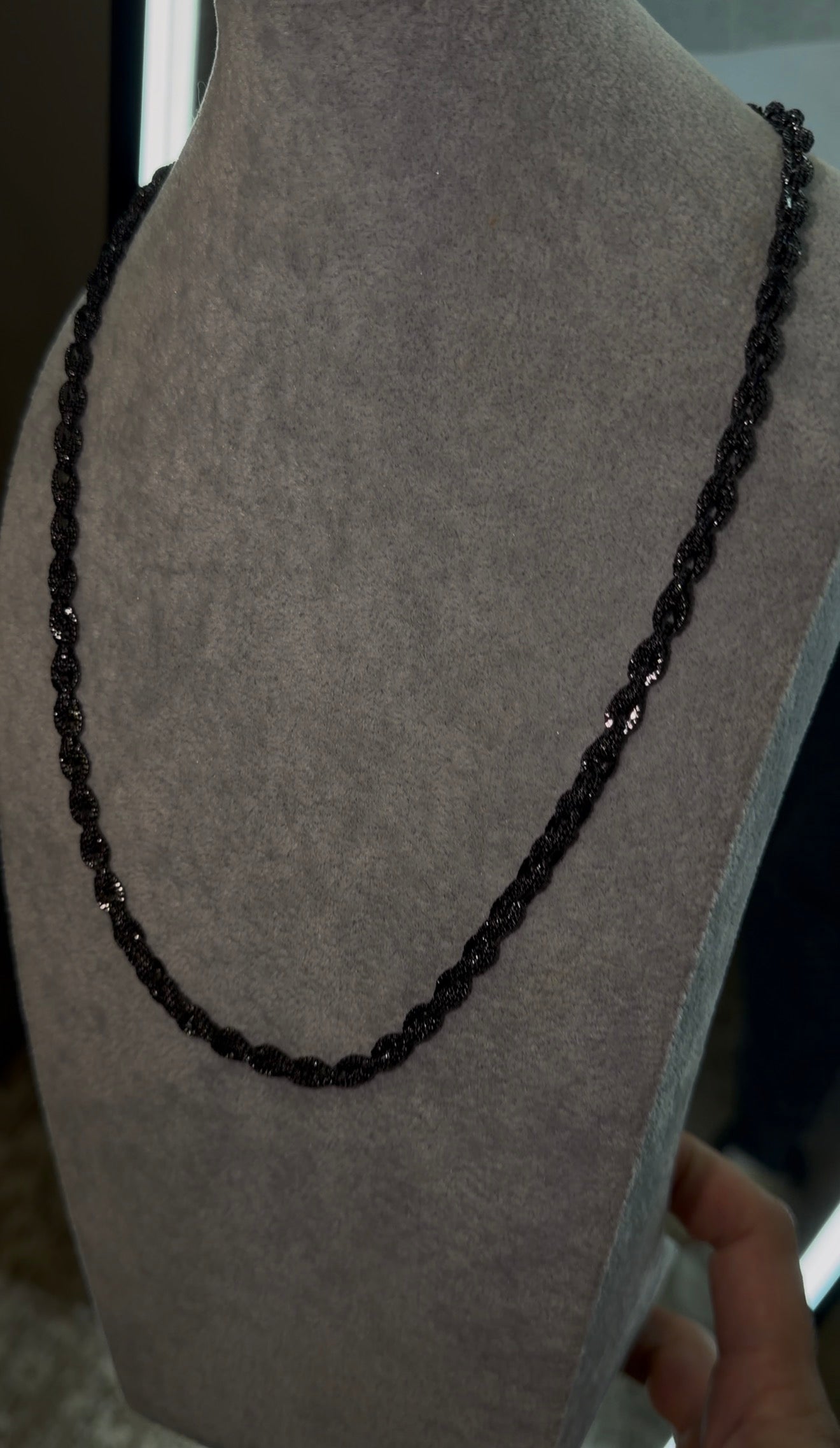 Collar torzal black  laminado en oro de 18 k (22 micras)