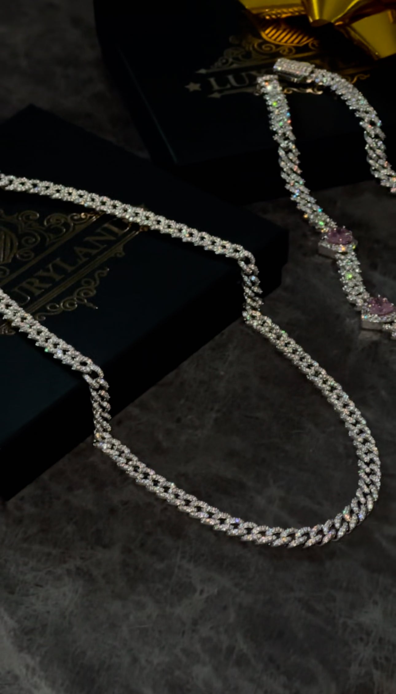 (Combo en pareja) Cadena cuban link 7mm + gargantilla cuban pink hearts   x white gold