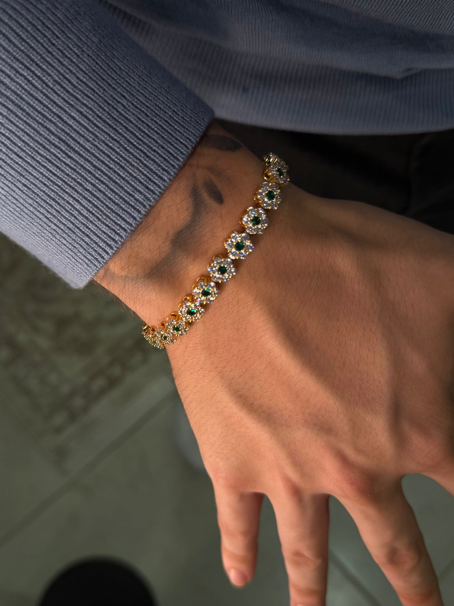 Brazalete octagon esmerald golden plated