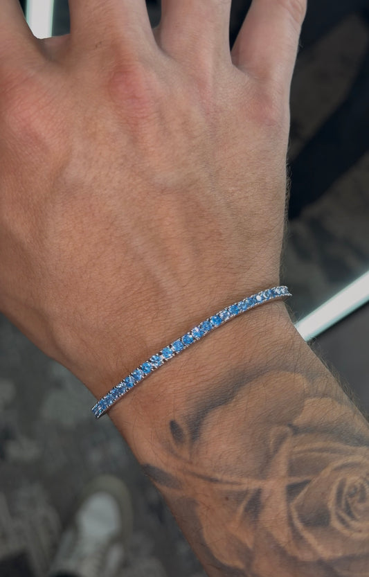 Brazalete tennis azul blu saphire con incrustaciones de circonita cubica (CZ)