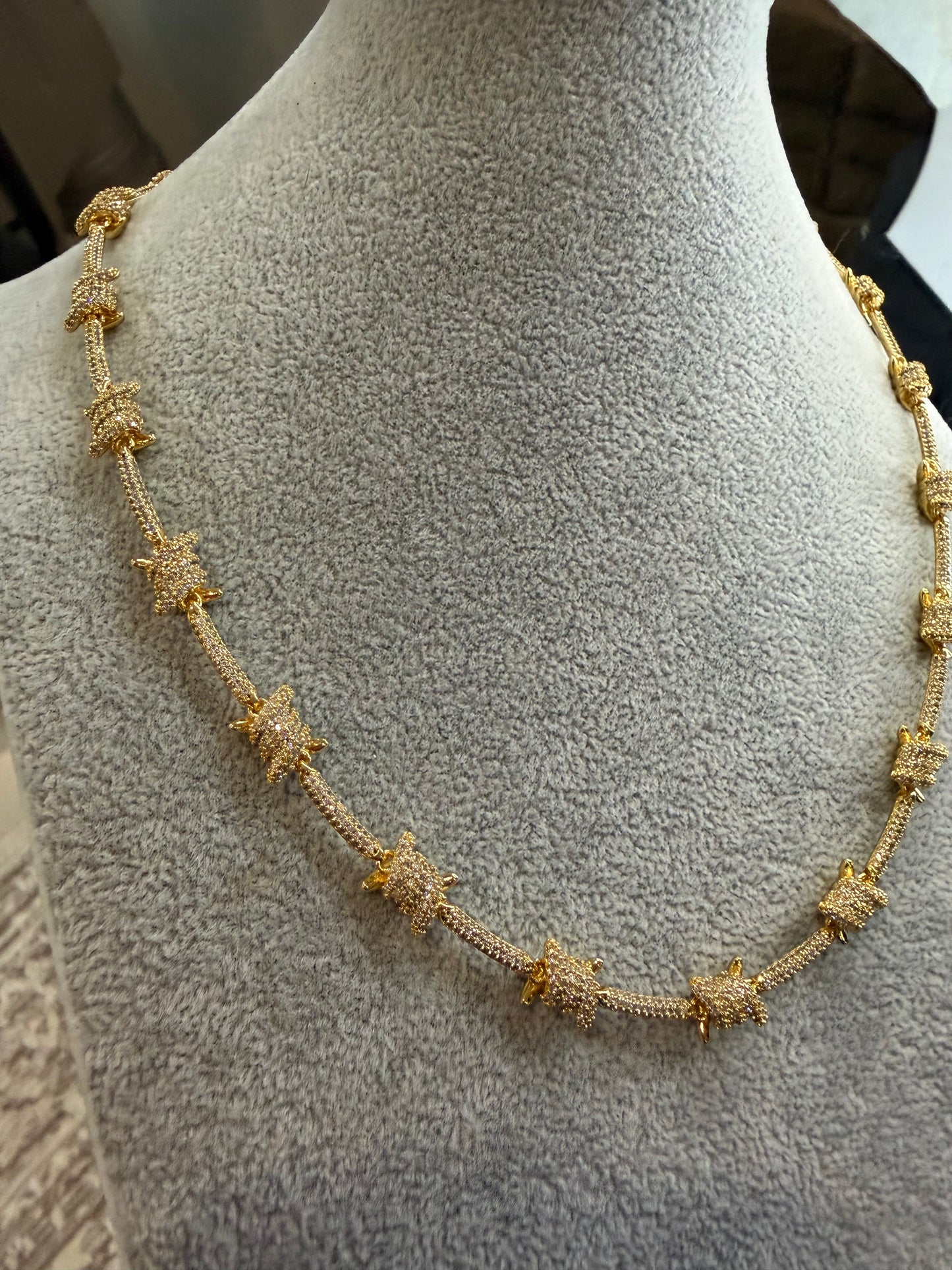 Cadena de púas golden plated 18k (50 cm)