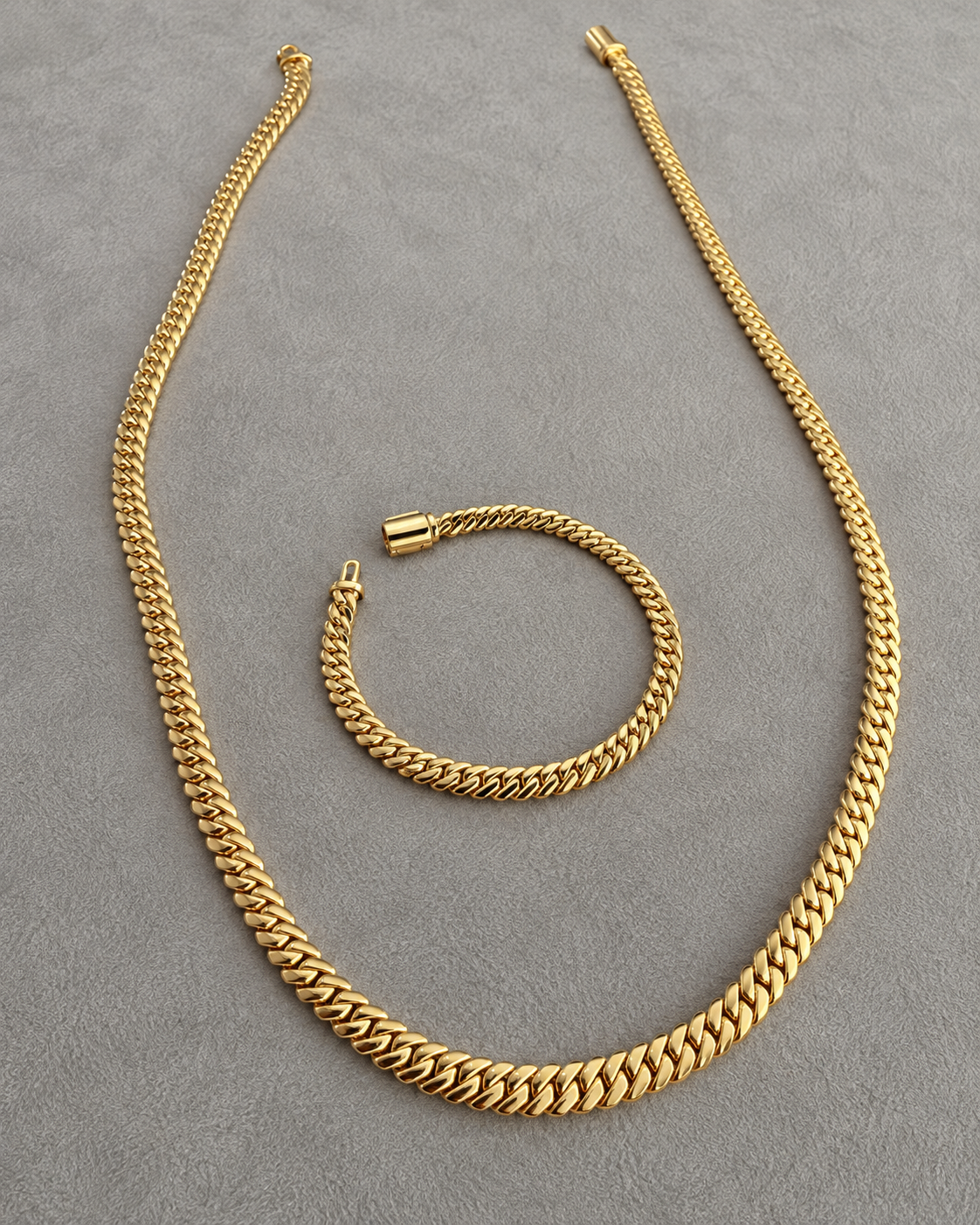 Conjunto cadena y brazalete 6 mm cuban link liso  gold, laminado 22 micras de 18 quilates