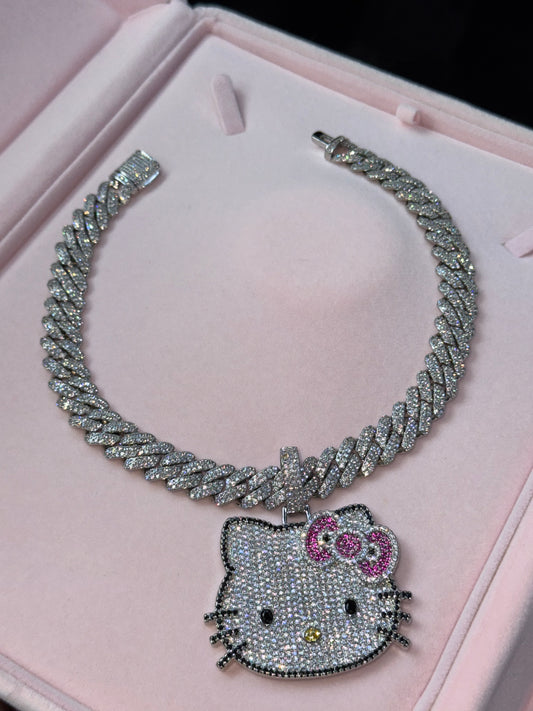 Dije de dama con gargantilla prong link 13 mm