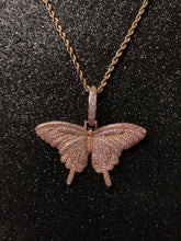 Cargar imagen en el visor de la galería, Dije de mariposa rose gold, laminado en oro rosa 18k (4 micras)
