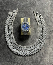 Cargar imagen en el visor de la galería, Reloj swiss style fondo azul laminado en oro blanco
